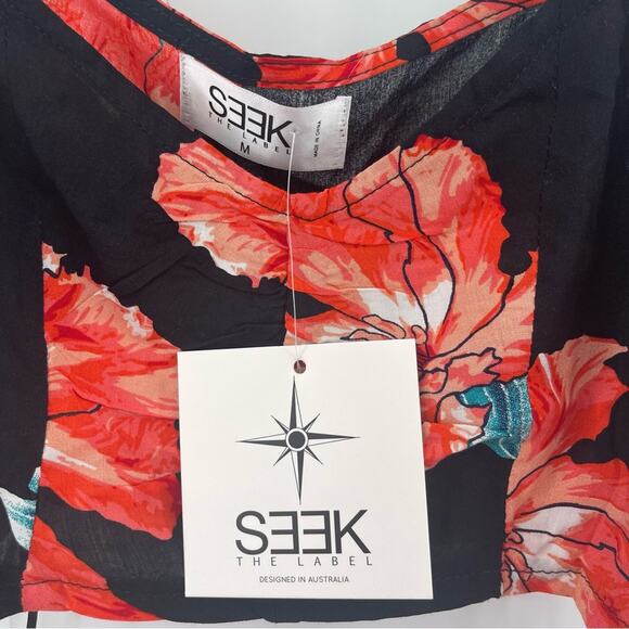 LF SEEK THE LABEL Tropical Floral Beach Crop Tank Top Australia NWT Size Medium - Picture 3 of 9